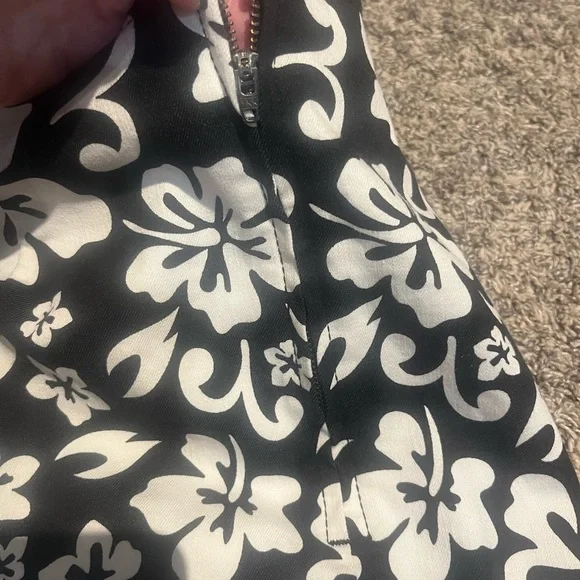 Universal Thread Black and White Floral Skirt - Picture 2 of 3
